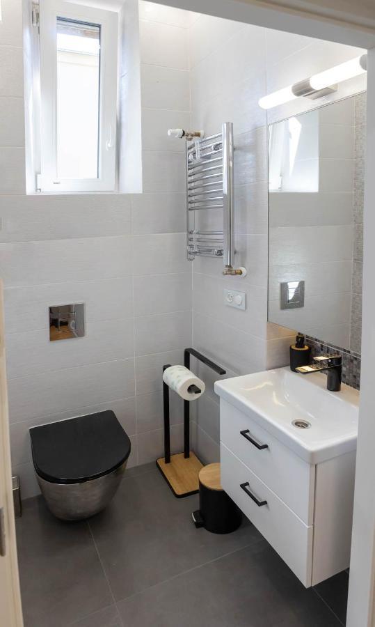 Old Cracow Apartment クラクフ エクステリア 写真